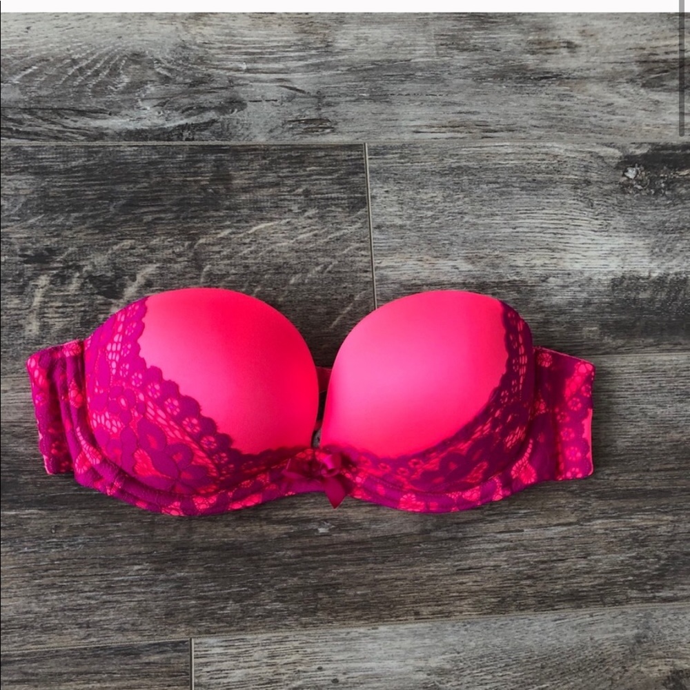 Very Sexy Strapless Bra Lace